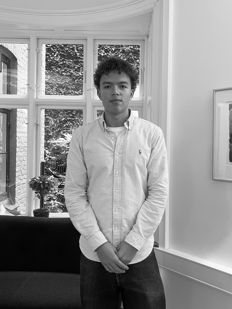 Lukas Kortei Rosted Quaye, juridisk assistent hos Advokaternes Inkasso Service